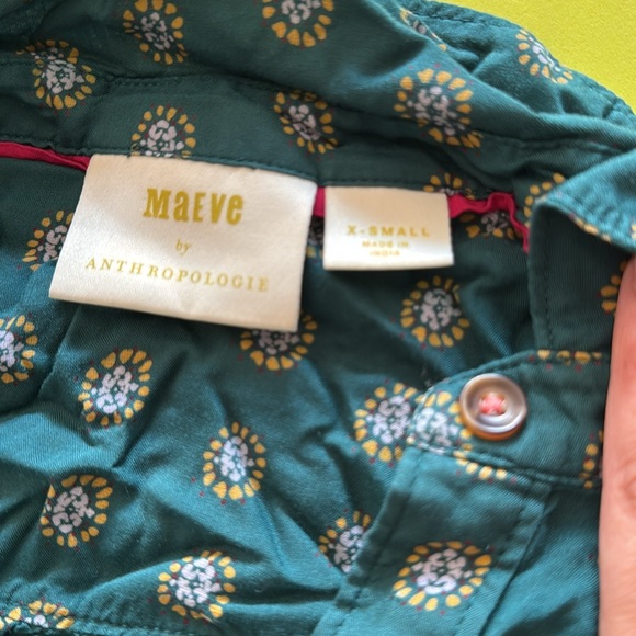 Maeve button down tunic in dark green pattern size XS - Picture 4 of 4